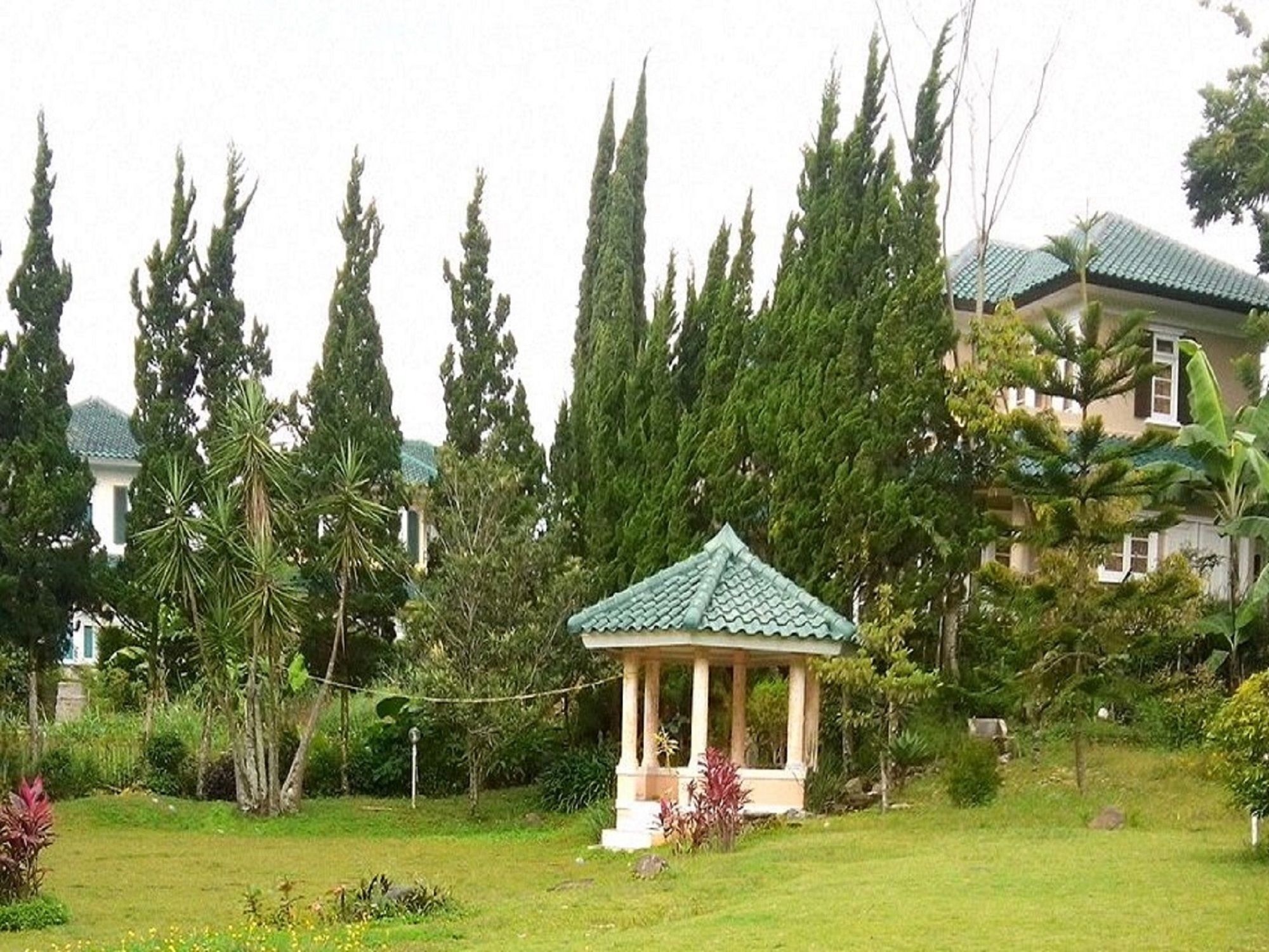 Villa Puncak Resort Cipanas  Exteriör bild